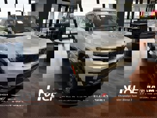 New 2025 Jeep Grand Cherokee L Altitude image 1
