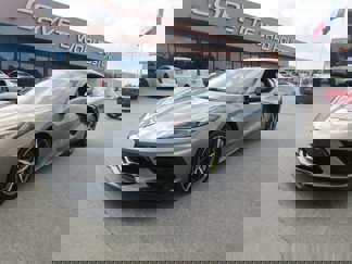 Used 2022 Chevrolet Corvette Stingray Preferred Cpe w/ Z51 Performance Package image 1