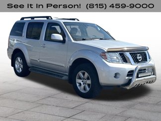 Used 2012 Nissan Pathfinder SV image 1