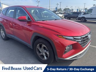 Used 2022 Hyundai Tucson SE image 1