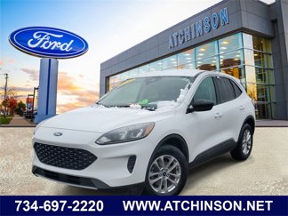 Certified 2022 Ford Escape SE w/ Cold Weather Package image 1