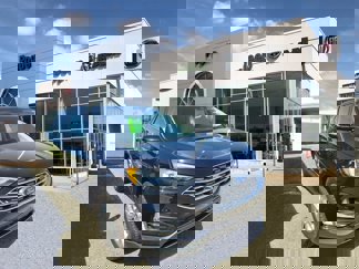 Used 2022 Ford Edge Titanium image 1