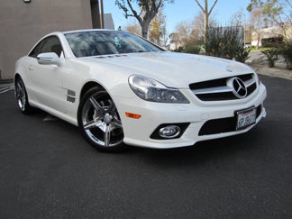 Used 2011 Mercedes-Benz SL 550 image 1