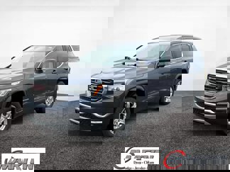 Used 2019 GMC Acadia SLE image 1
