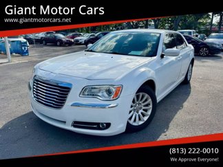 Used 2014 Chrysler 300 w/ Driver Convenience Group image 1