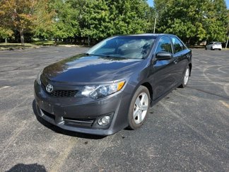 Used 2013 Toyota Camry SE image 1