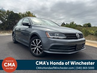 Used 2017 Volkswagen Jetta SE image 1