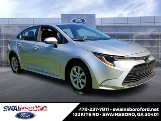 Used 2025 Toyota Corolla LE image 1