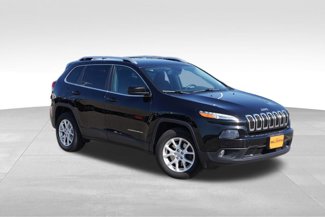 Certified 2017 Jeep Cherokee Latitude w/ Cold Weather Group image 1