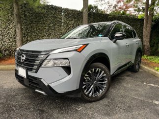 Used 2024 Nissan Rogue Platinum w/ Platinum Premium Package image 1