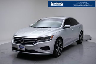 Used 2021 Volkswagen Passat 2.0T SE image 1