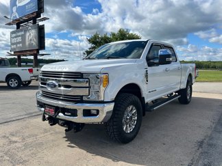 Used 2017 Ford F250 Lariat w/ Chrome Package image 1