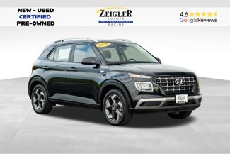 Used 2025 Hyundai Venue SEL image 1
