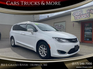 Used 2020 Chrysler Pacifica Touring-L image 1