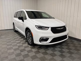 New 2025 Chrysler Pacifica Select image 1
