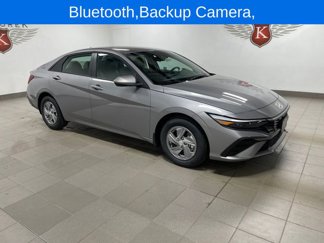 New 2025 Hyundai Elantra SE image 1