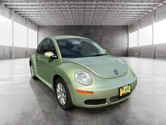 Used 2009 Volkswagen Beetle S image 1
