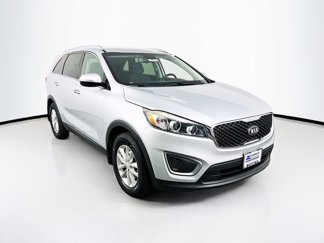 Used 2016 Kia Sorento LX w/ LX Convenience Package image 1