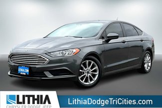 Used 2017 Ford Fusion SE w/ Fusion SE Technology Package image 1