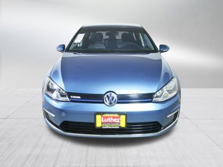 Used 2016 Volkswagen e-Golf SE w/ DC Fast Charging Package video 2