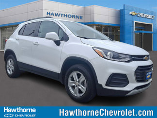 Used 2022 Chevrolet Trax LT w/ LT Convenience Package image 1