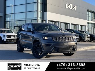 Used 2018 Jeep Grand Cherokee Altitude image 1
