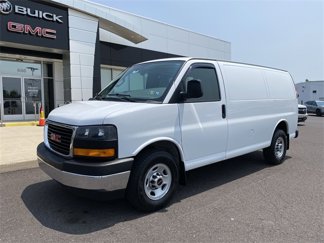 Used 2017 GMC Savana 2500 image 1