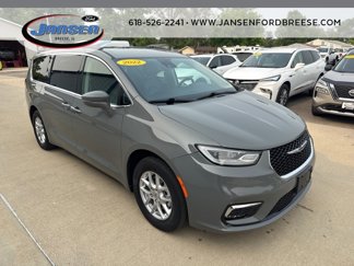 Used 2022 Chrysler Pacifica Touring-L image 1