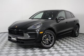 Used 2025 Porsche Macan Turbo image 1