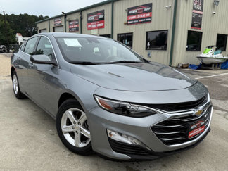Used 2023 Chevrolet Malibu LT image 1
