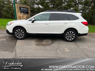 Used 2016 Subaru Outback 3.6R Limited image 1