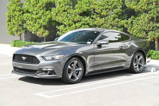 Used 2017 Ford Mustang Coupe image 1