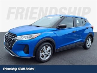 Used 2021 Nissan Kicks S image 1