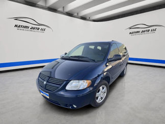 Used 2005 Dodge Grand Caravan SXT image 1