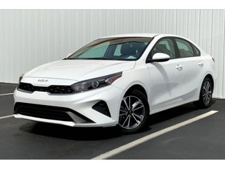 Used 2022 Kia Forte LXS image 1