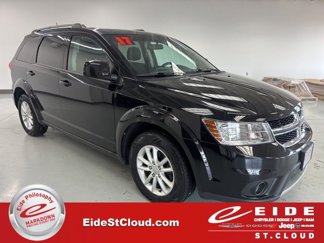 Used 2017 Dodge Journey SXT w/ Comfort/Convenience Group image 1