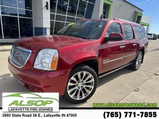 Used 2013 GMC Yukon XL Denali image 1