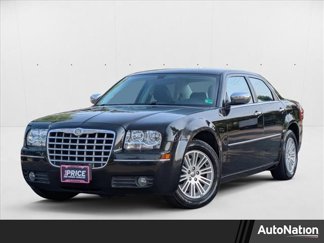 Used 2010 Chrysler 300 Touring image 1