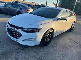 Used 2020 Chevrolet Malibu LT image 1
