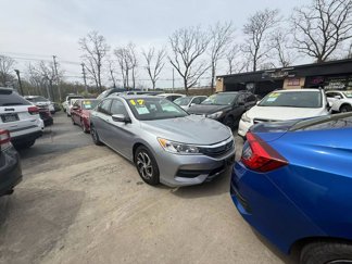 Used 2017 Honda Accord LX image 1