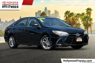 Used 2016 Toyota Camry SE image 1