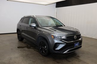 Used 2022 Volkswagen Taos SE image 1