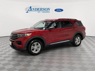 Certified 2022 Ford Explorer XLT image 1