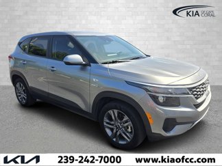 Certified 2022 Kia Seltos LX image 1
