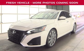 Used 2024 Nissan Altima 2.5 SL image 1
