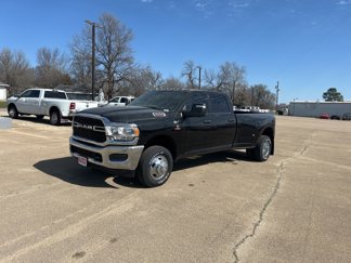 New 2024 RAM 3500 Tradesman w/ Chrome Appearance Group image 1