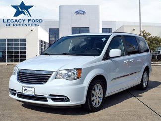 Used 2016 Chrysler Town & Country Touring video 1