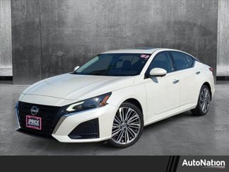 Used 2023 Nissan Altima 2.5 SL image 1