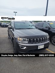 Used 2020 Jeep Grand Cherokee Laredo image 1