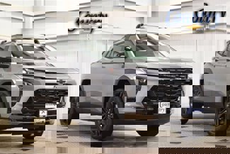 New 2025 Chevrolet Trax ACTIV w/ Sunroof Package image 1